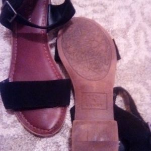 Black sandals rock & candy